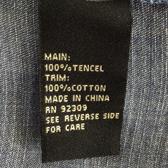 DG2 Diane Gilman Blue Cotton Off The Shoulder Embroidered Bell Sleeve TOP NWT - Picture 5 of 7